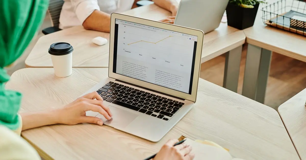 Cómo verificar la veracidad de la información en línea